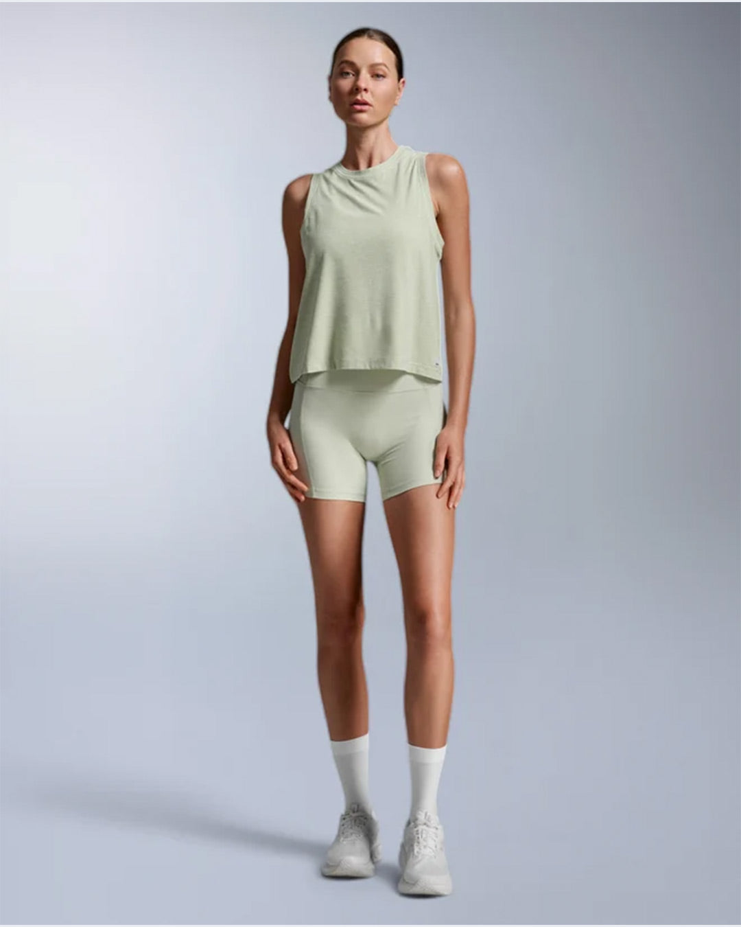 2XU Women's Form Soft Jersey Relaxed Tank - Seafoam/White