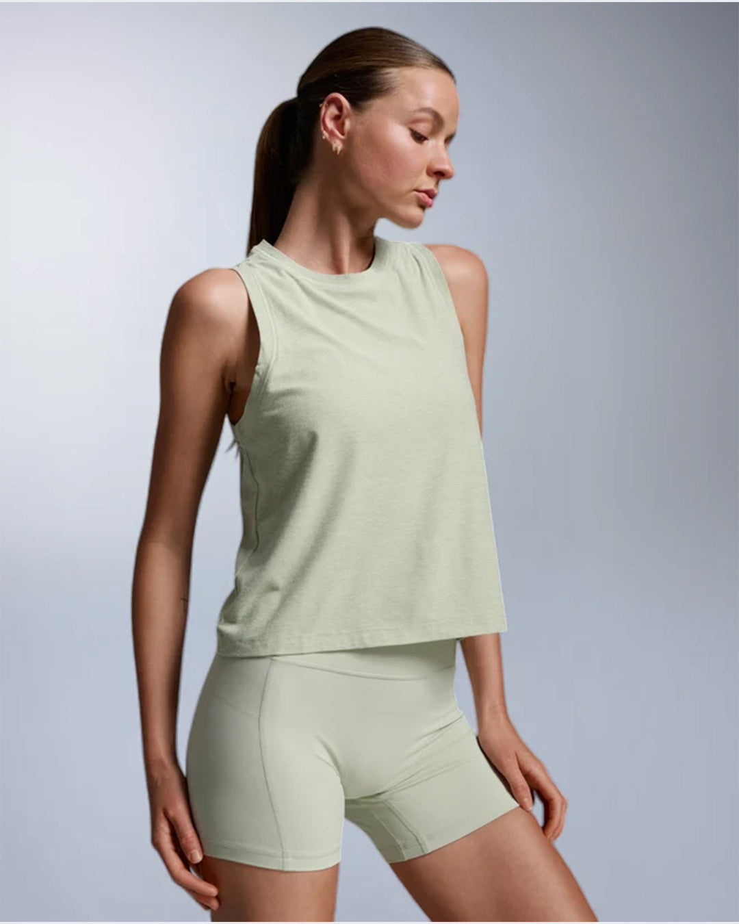 2XU Women's Form Soft Jersey Relaxed Tank - Seafoam/White