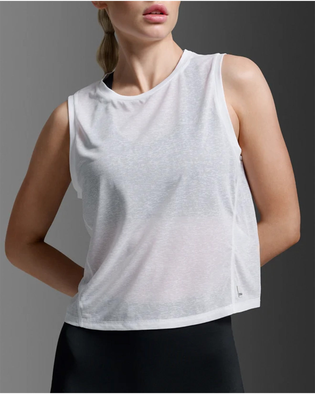 2XU Women's Relight Crop Tank - White/White