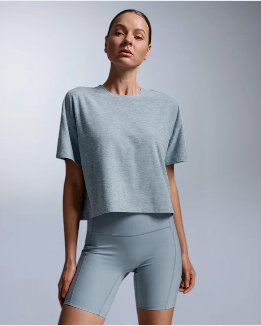 2XU Women's Form Soft Jersey Relaxed Tee - Blue Shade/White