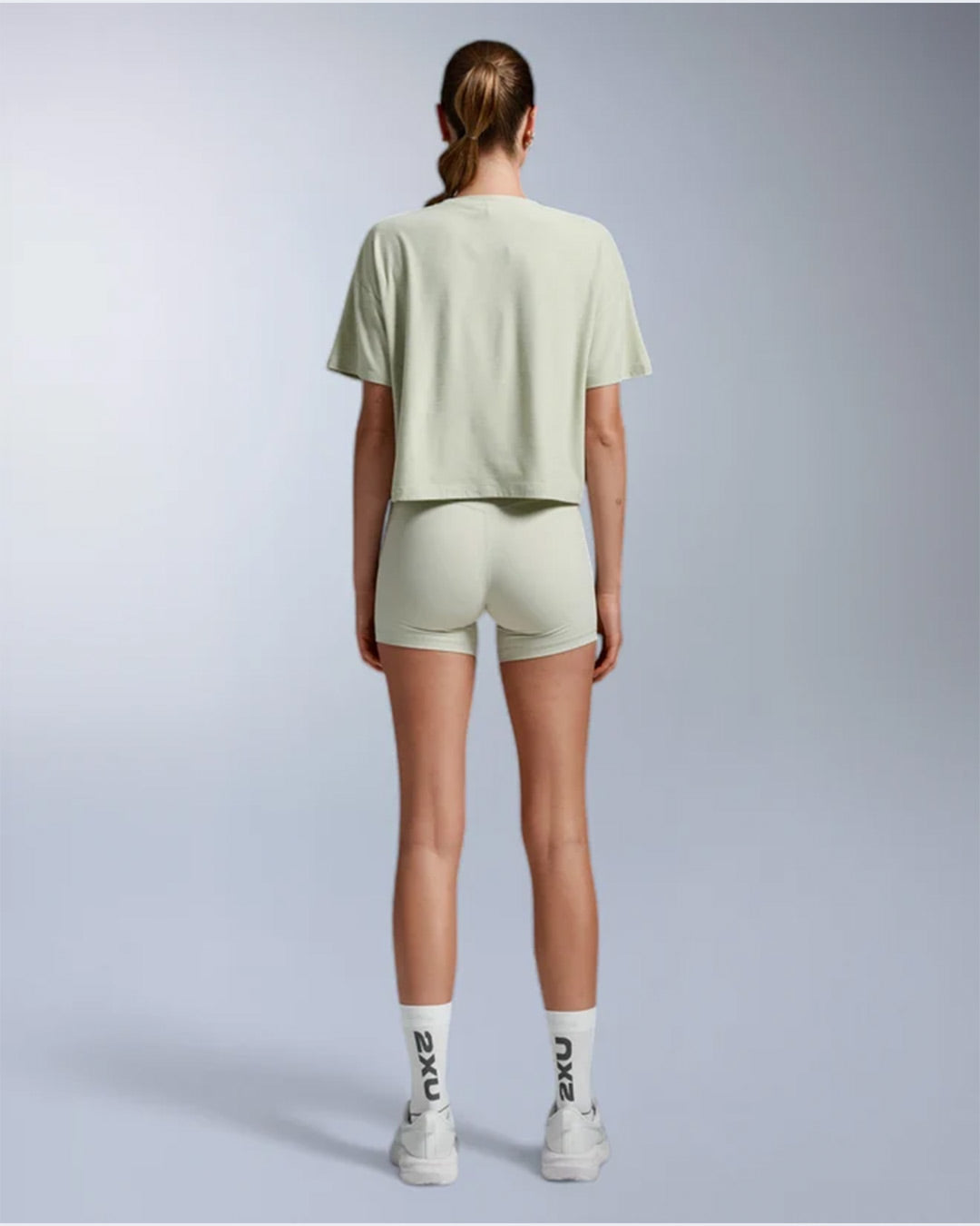 2XU Women's Form Soft Jersey Relaxed Tee - Seafoam/White