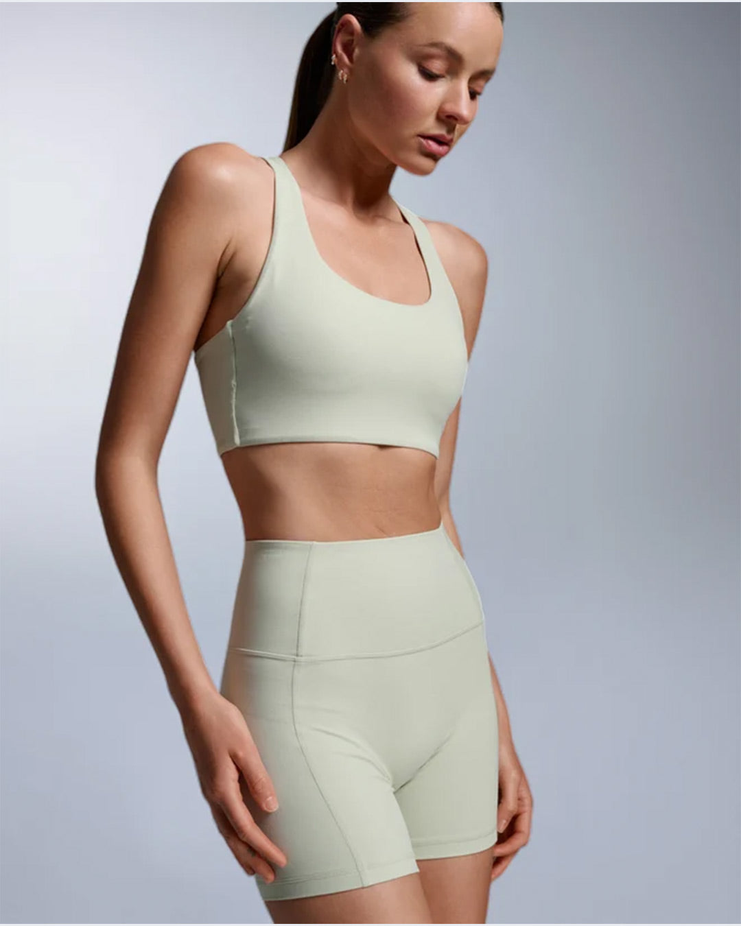 2XU Women's Fluid Twist Back Bra - Seafoam/Seafoam