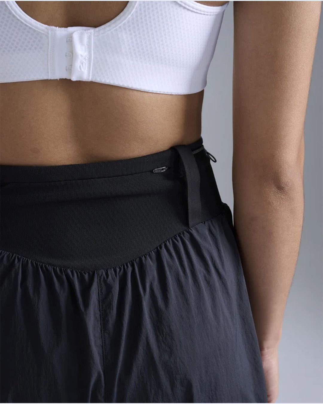 2XU Women's Aero Trail 5inch Shorts - Black/Black Reflective