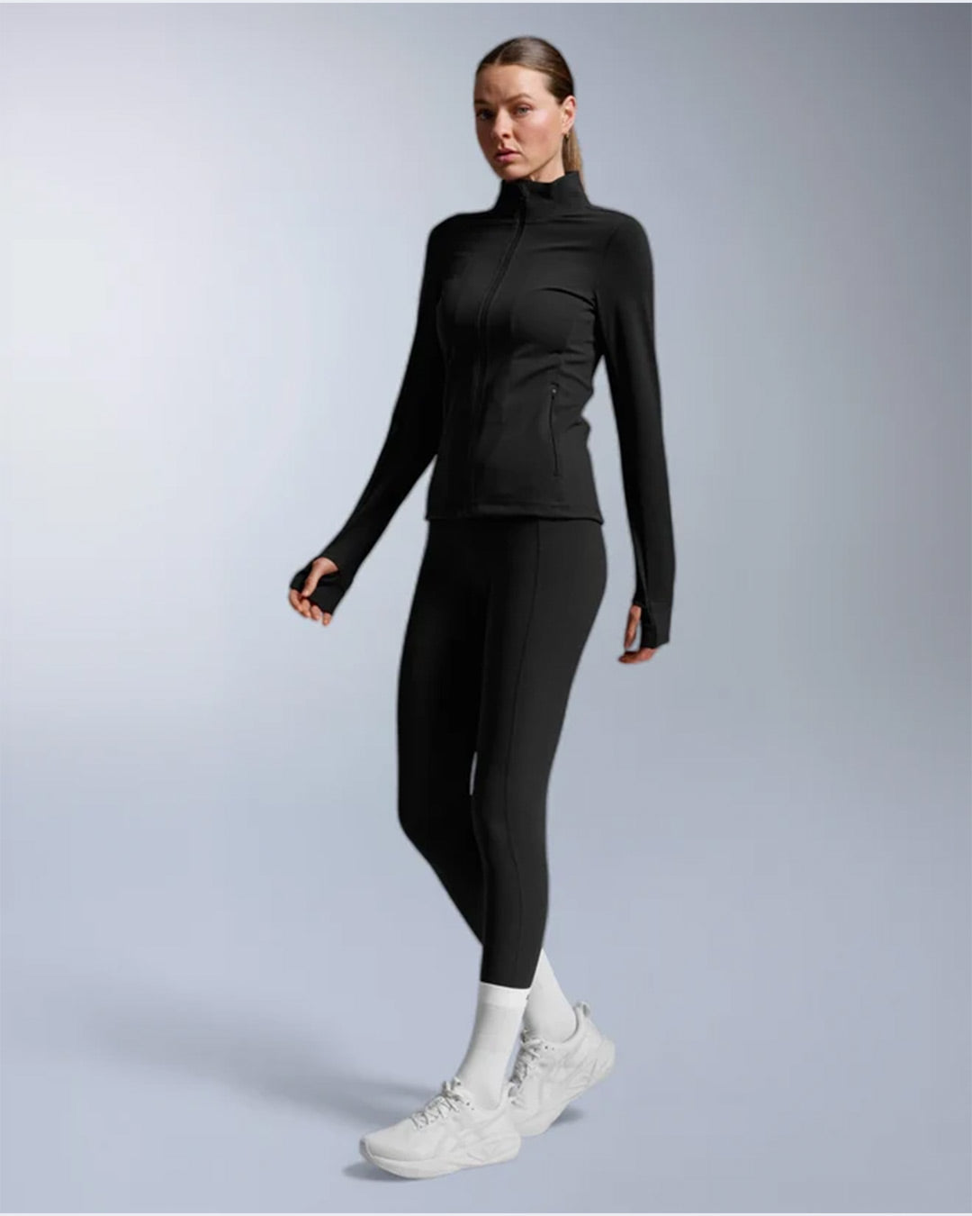2XU Women's Fluid Full Zip Jacket - Black/Black