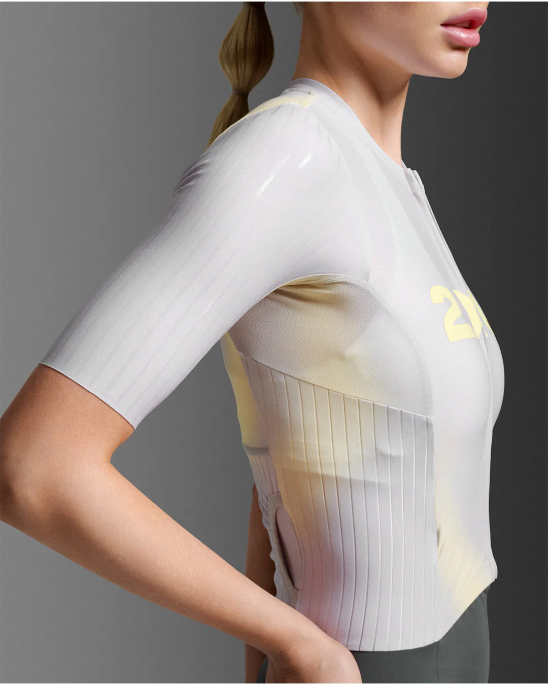 2XU Women's Light Speed React Sleeved Trisuit - Lemon Ice/Jupiter