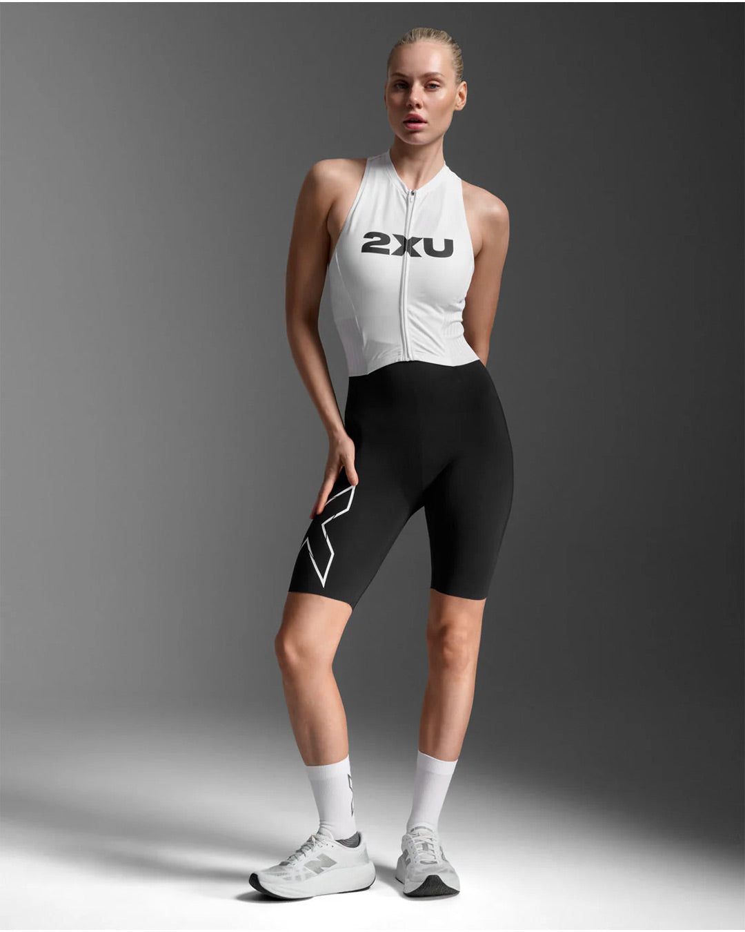 2XU Women's Light Speed React Trisuit - Black/White