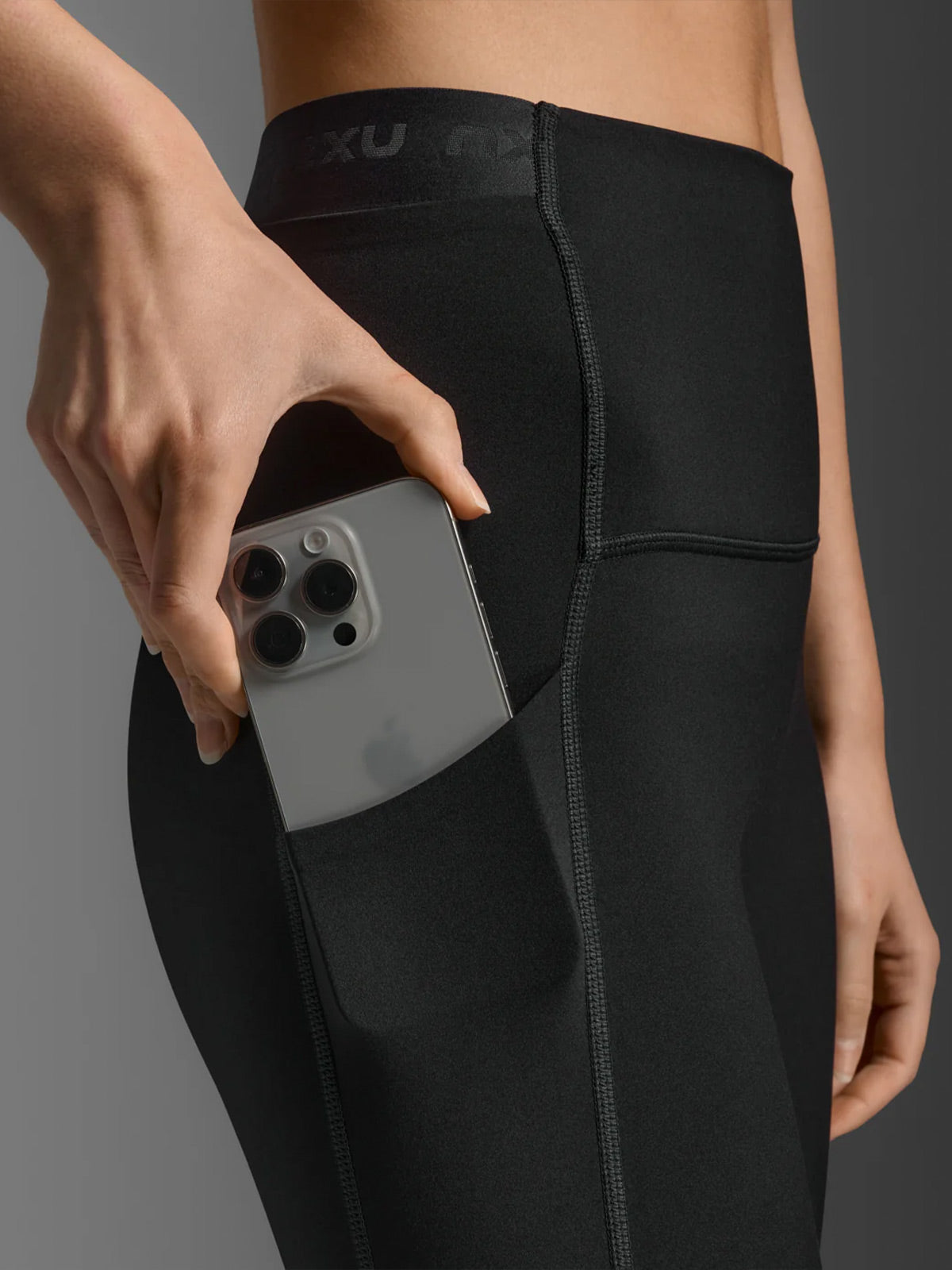 2XU Women's Form Stash Hi-Rise Comp 3/4 - Black/Black