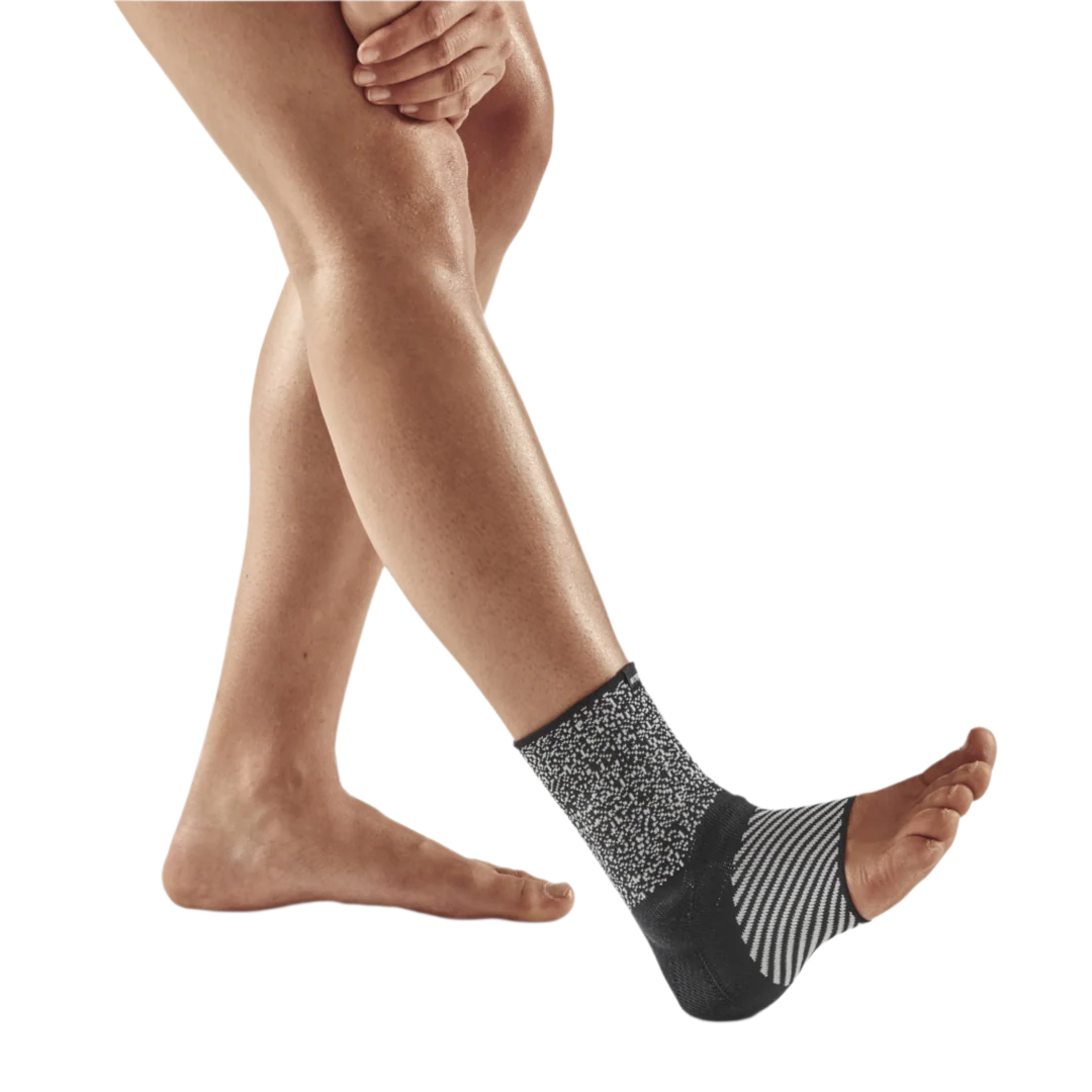 CEP Unisex's Max Support Ankle Sleeve - Black/White