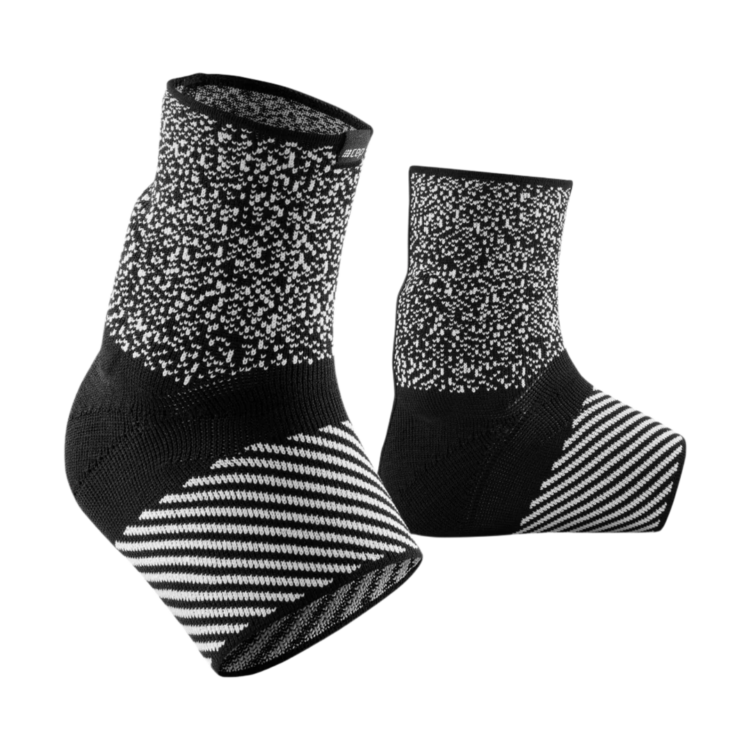 CEP Unisex's Max Support Ankle Sleeve - Black/White