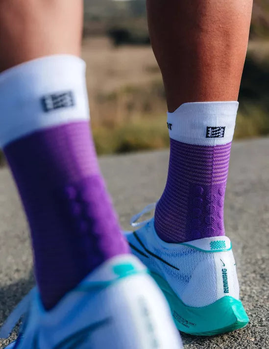 Compressport Unisex's Pro Racing Socks v4.0 Run High - Royal Lilac/White