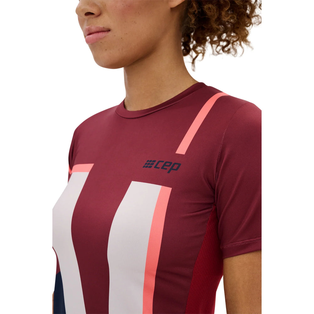 CEP Women's The Run Shirt Round Neck Short Sleeve v5 - Dark Red/Geometrics