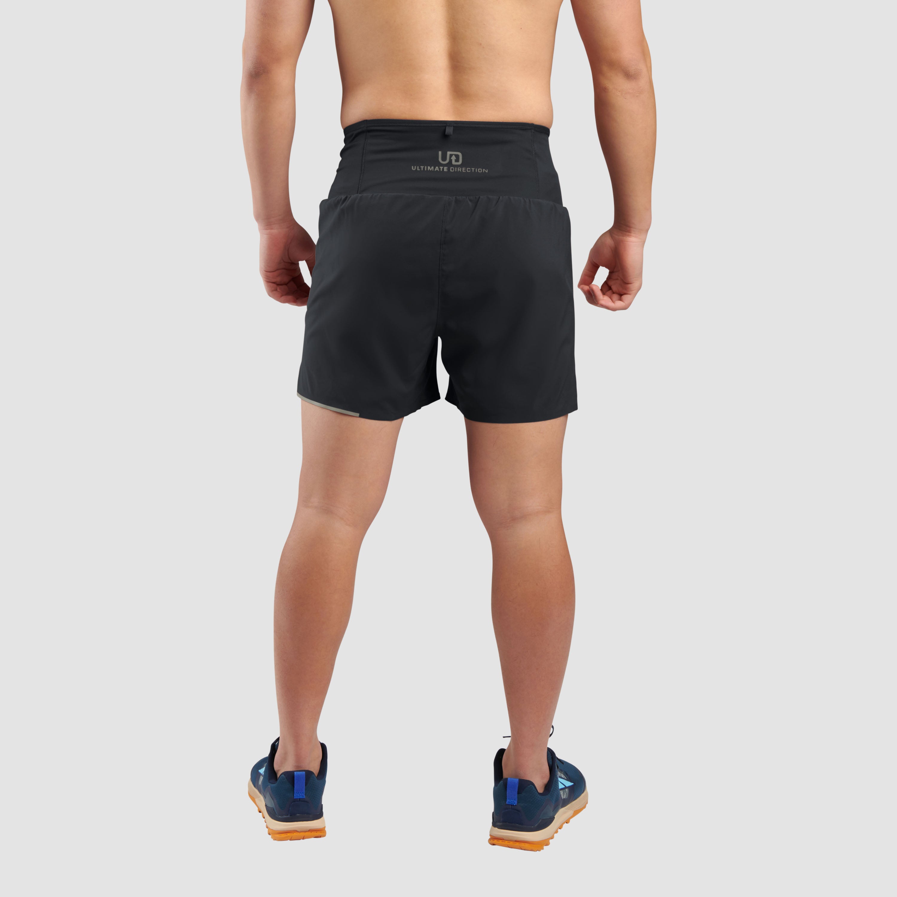 Ultimate Direction Men's Velum Short 5" - Onyx