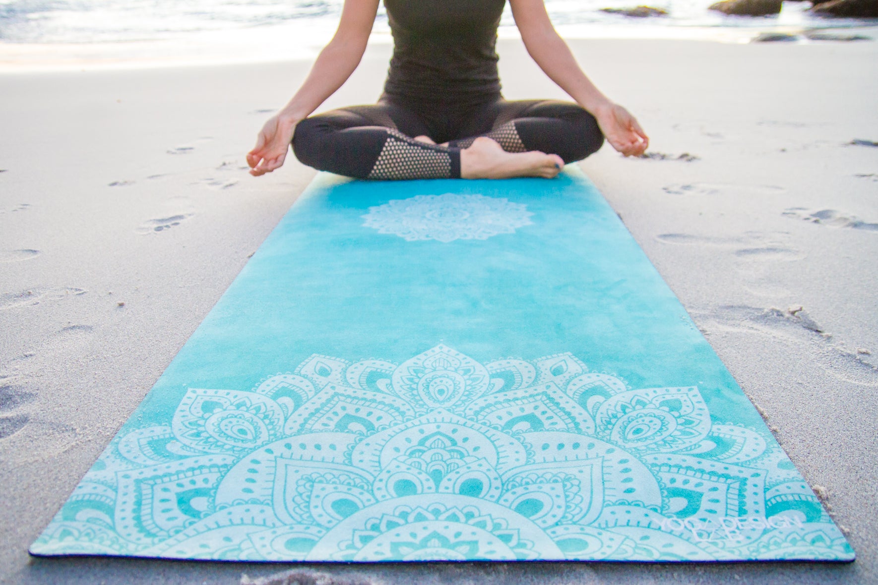  susiyo Blue Turquoise Mandala Yoga Towel with Storage