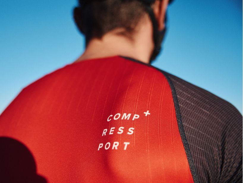 Compressport Men's Aero SS Trisuit - Black/Red