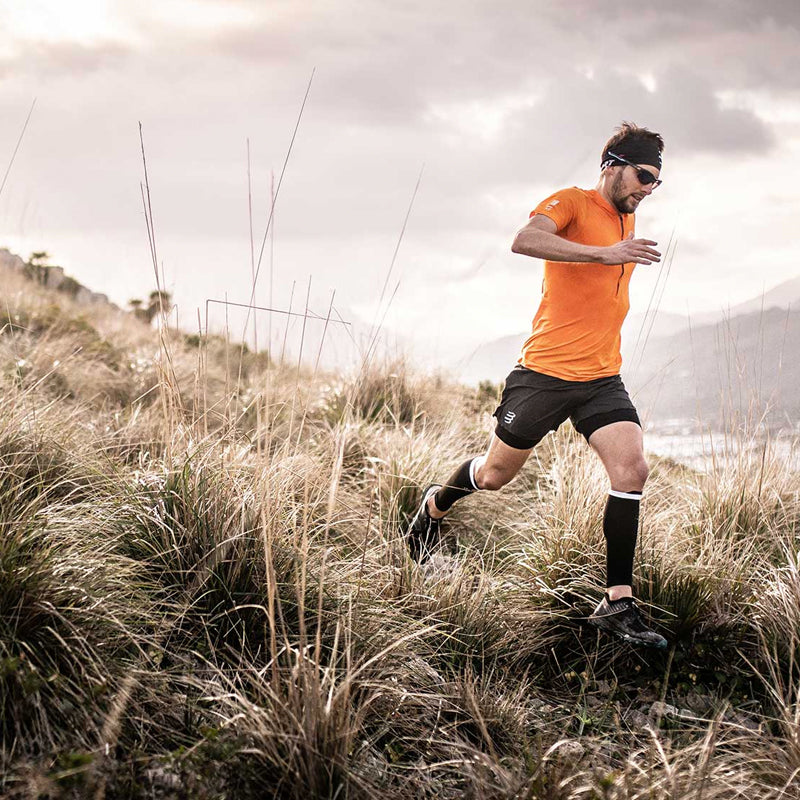 Compressport Unisex R2V2 Calf Sleeves Black - SU00002B_990