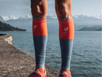 Compressport Unisex R2V2 Calf Sleeves Coral -  SU00002B_401
