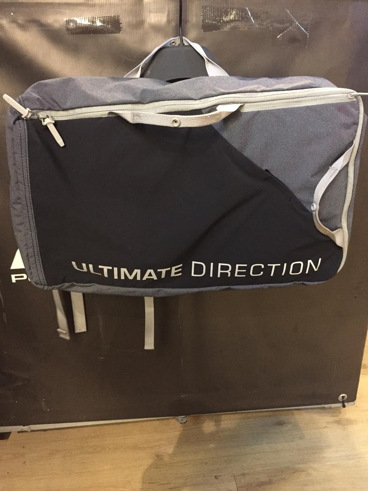 ULTIMATE DIRECTION COMMUTER PACK/BRIEF (10470121BK)