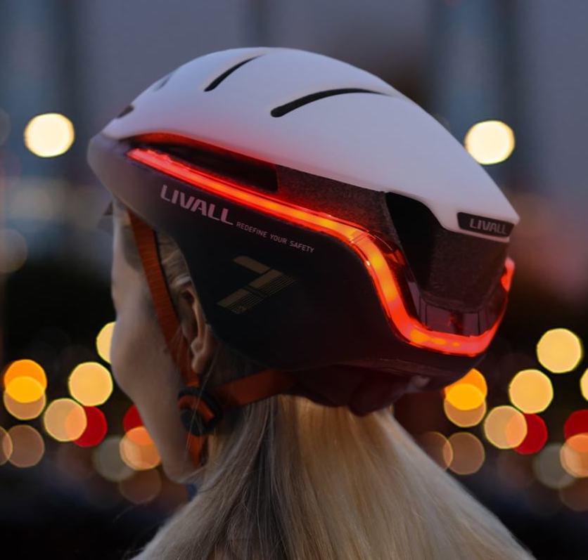 LIVALL EVO21 Smart Cycling Helmet - Snow