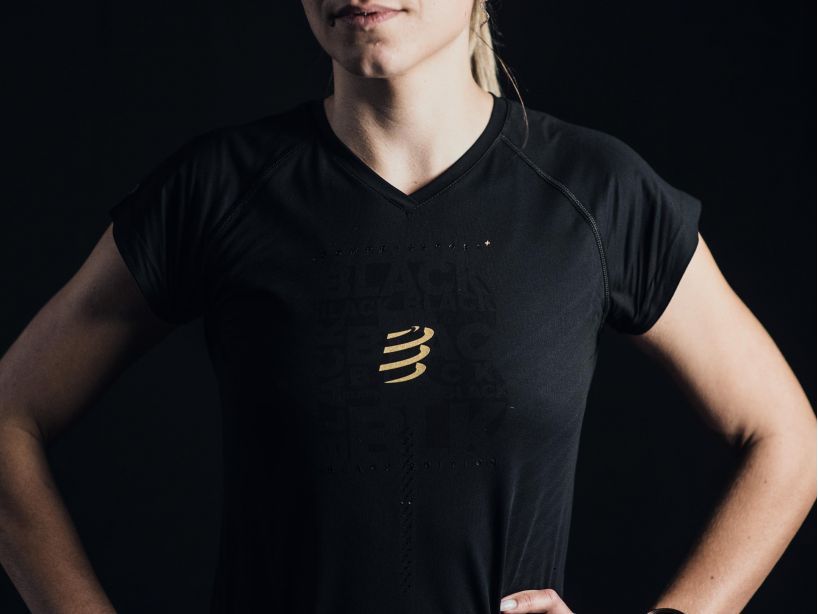 COMPRESSPORT Women's Performance SS Tshirt:Black Edition 2022